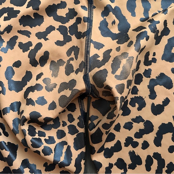 Beach Riot Piper Leopard Leggings Sz S - Picture 8 of 9